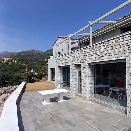 Kotronas Residence Apartment